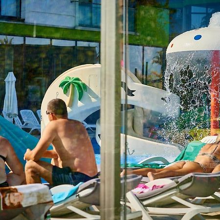 Nasty 24 Aparthotel Pool & Spa Mamaia Nord Năvodari Exterior foto