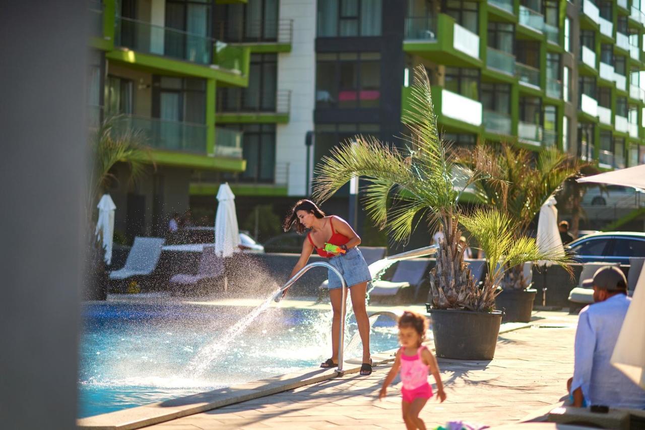 Nasty 24 Aparthotel Pool & Spa Mamaia Nord Năvodari Exterior foto